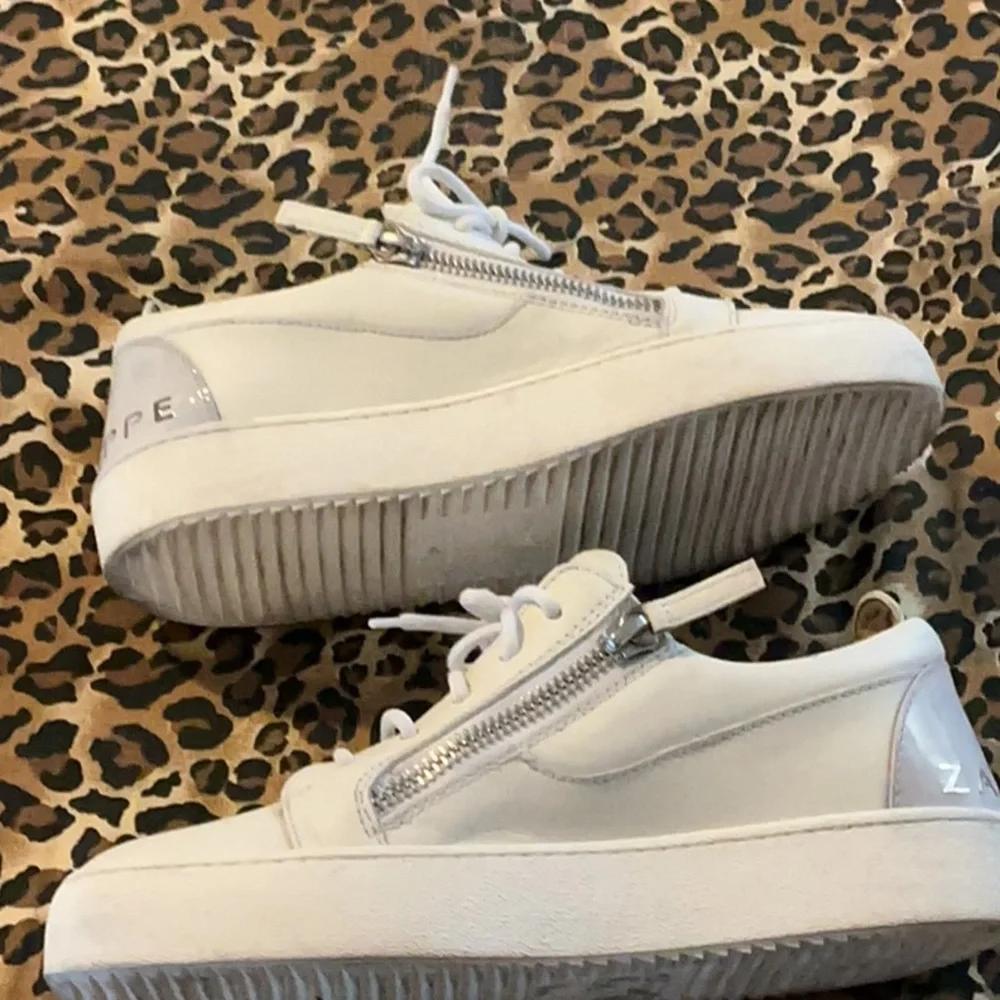 Giuseppe Zanotti Men’s White Leather Sneakers w/ Side Zippers